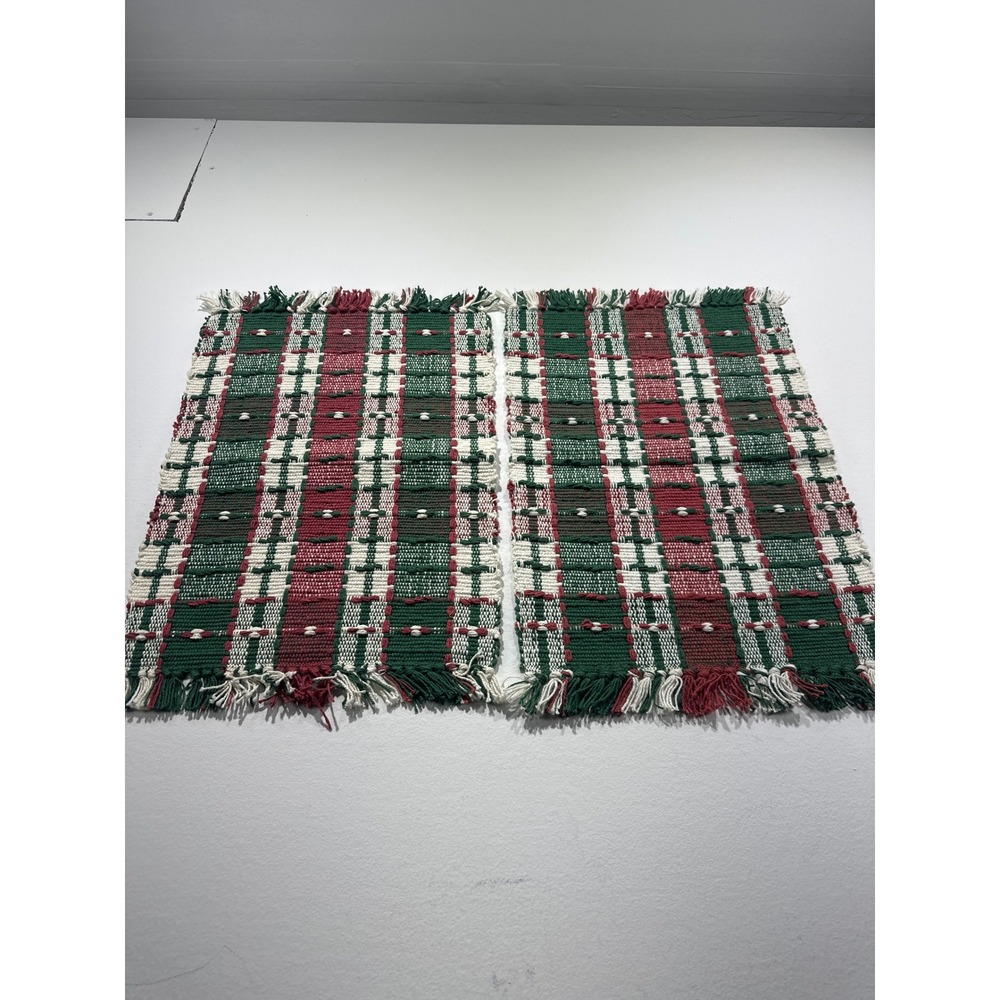 Vintage Woven Plaid Placemats Set of 2 Red Green Cream Fringed Holiday Farmhouse